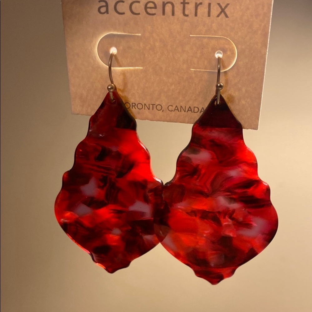 NWT Elegant Red Leaf Earrings